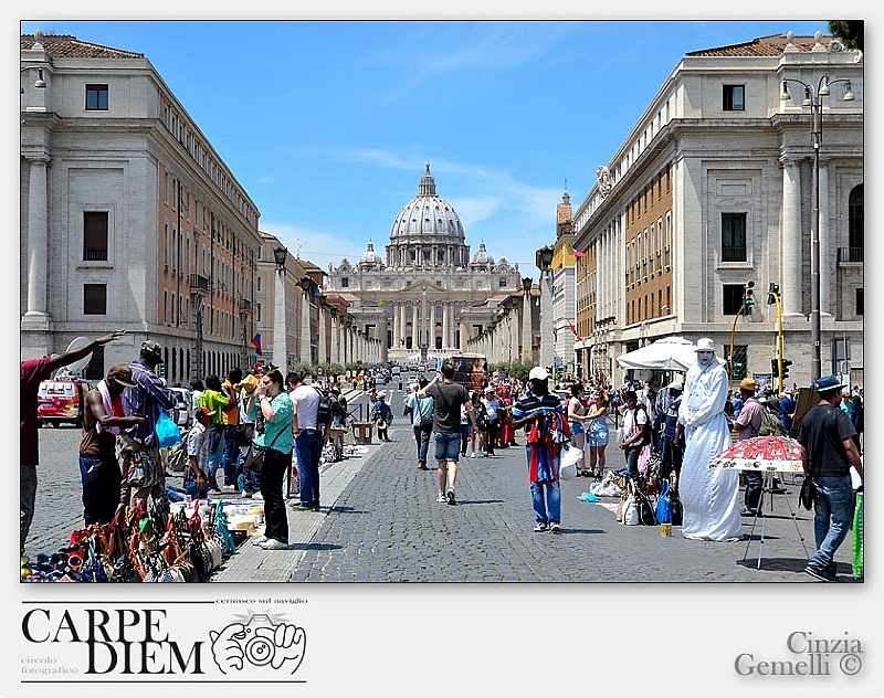 Roma tra sacro e profano.jpg